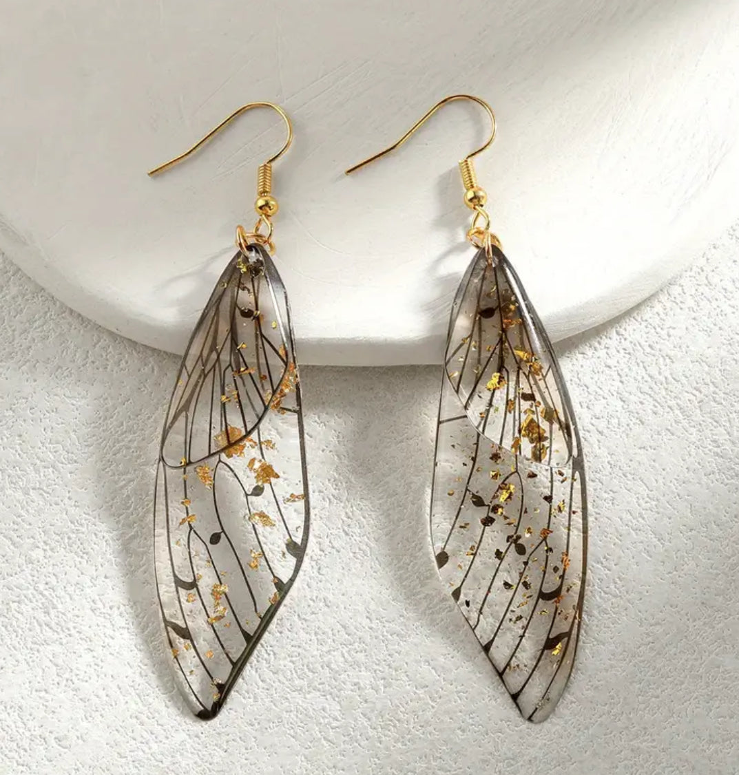 ピアス