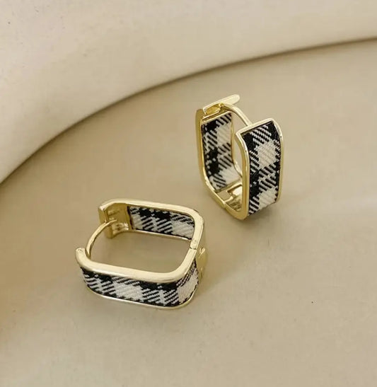 ピアス