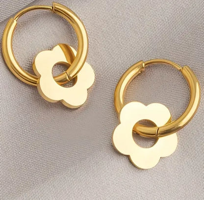 ピアス