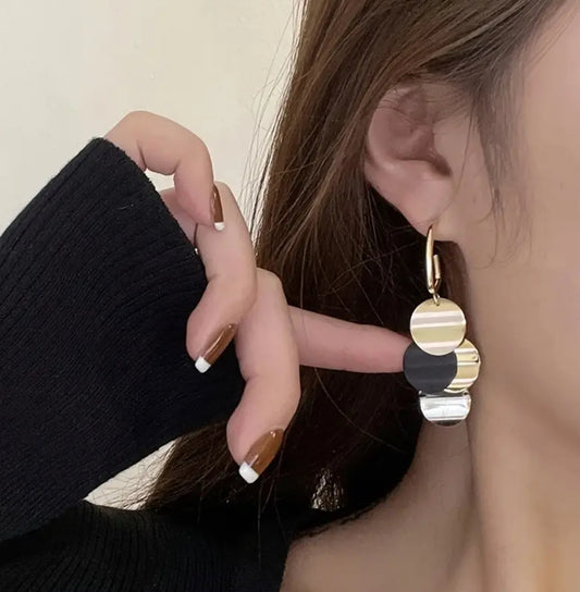 ピアス