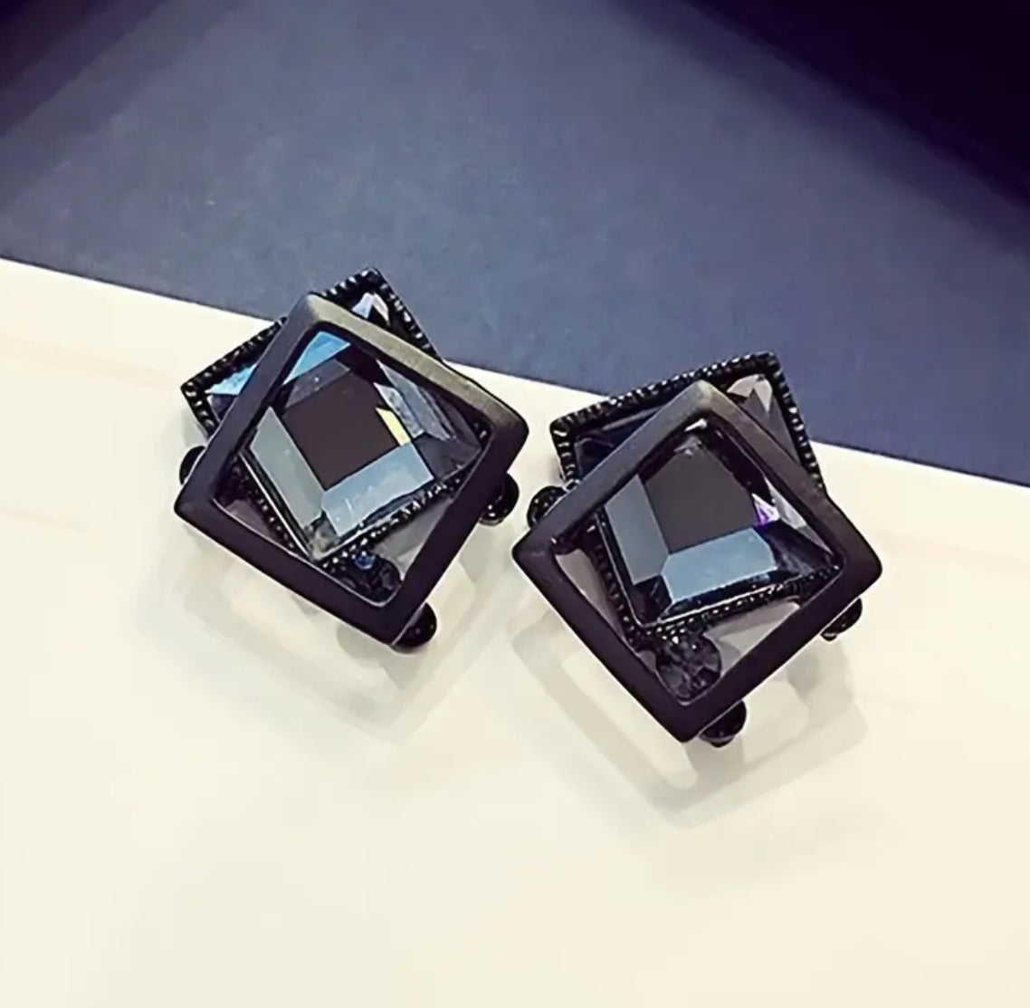 ピアス