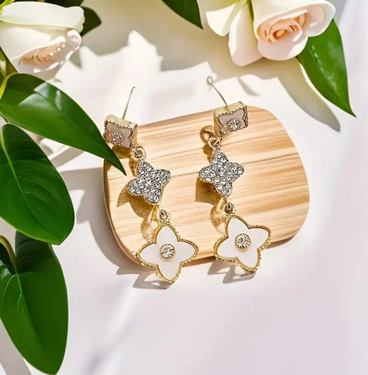 ピアス